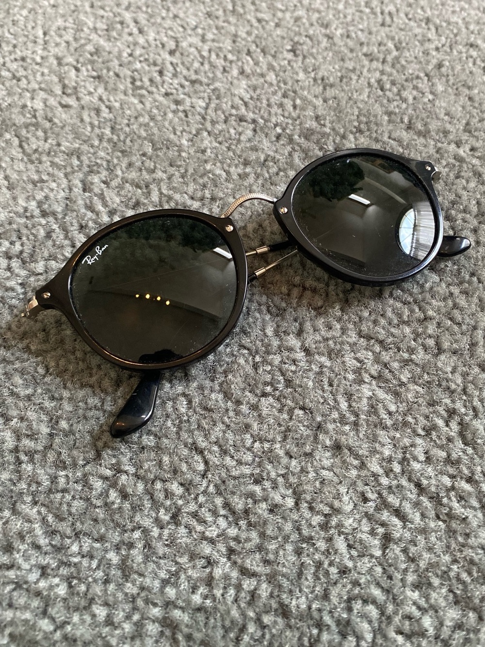 Ray Ban Lightweight Round Sunglasses
